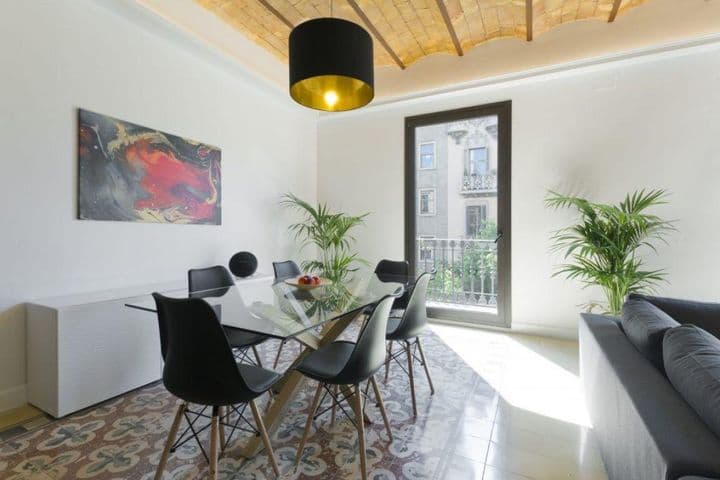 3 bedrooms apartment for sale in Barcelona, Spain - Image 2