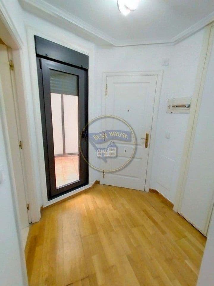 1 bedroom apartment for rent in Vigo, Spain - Image 11