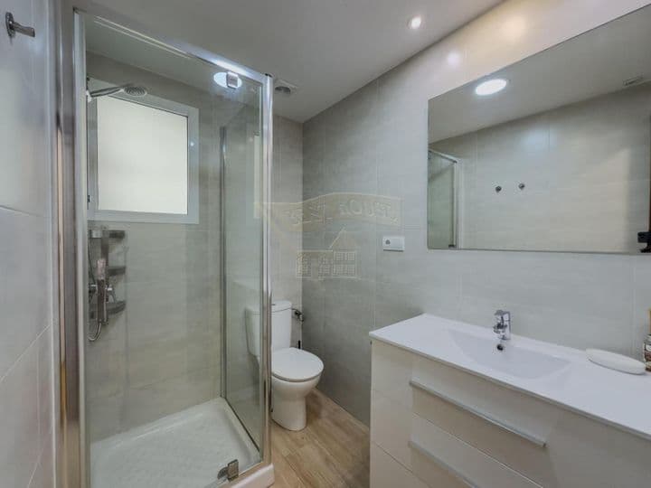 4 bedrooms apartment for rent in Valencia, Spain - Image 10