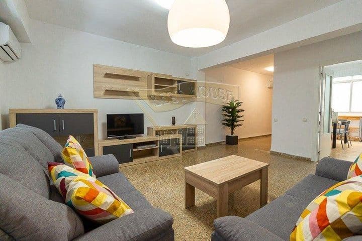 4 bedrooms apartment for rent in Valencia, Spain - Image 3