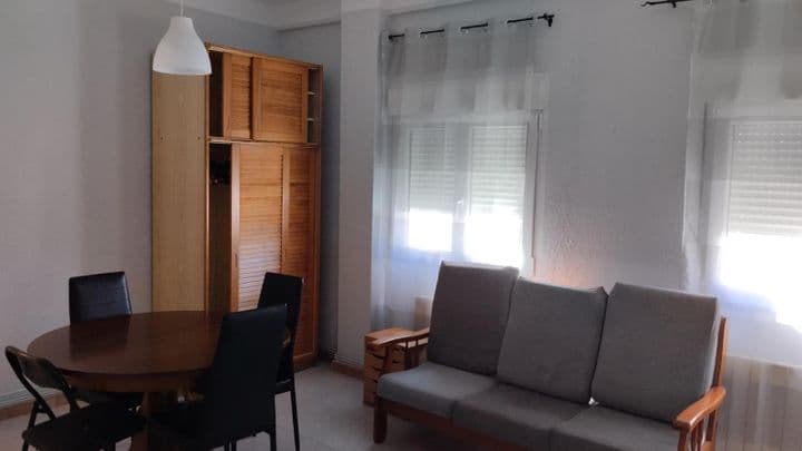 2 bedrooms apartment for rent in Centro, Spain - Image 5