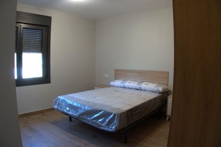 1 bedroom apartment for rent in O Porrino, Spain - Image 8