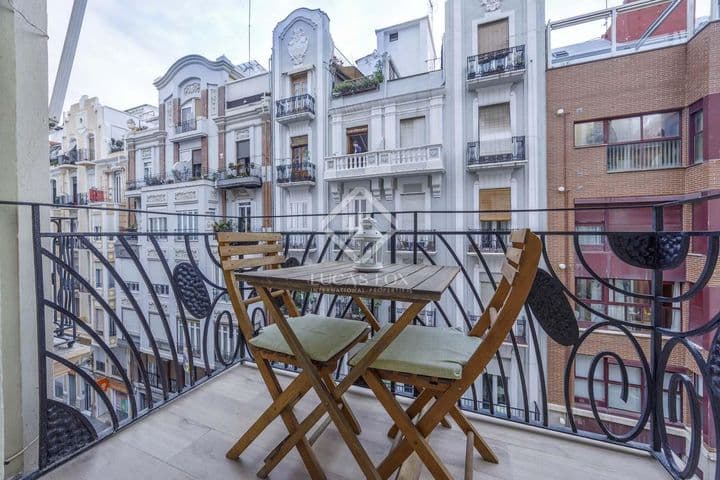 3 bedrooms apartment for rent in Valencia, Spain - Image 4