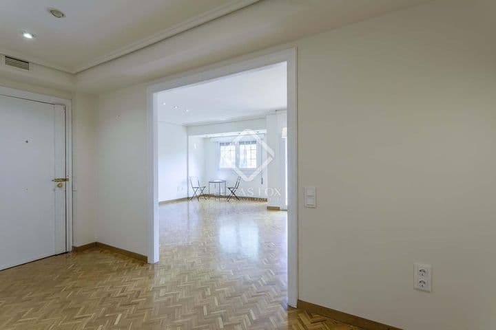 3 bedrooms apartment for rent in Valencia, Spain - Image 6