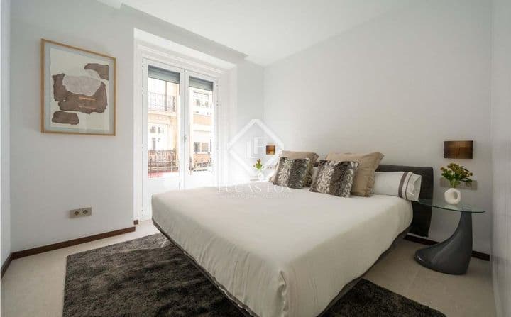 3 bedrooms apartment for rent in Madrid, Spain - Image 3