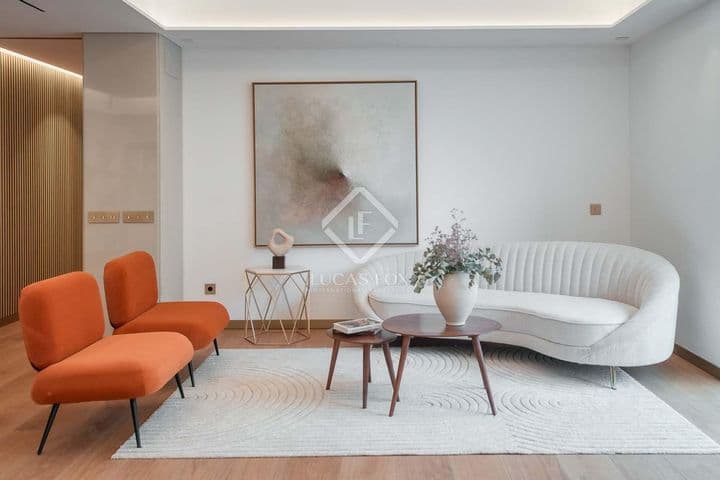 5 bedrooms apartment for sale in Madrid, Spain - Image 2