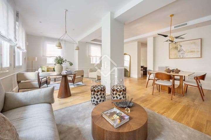 3 bedrooms apartment for sale in Madrid, Spain - Image 8