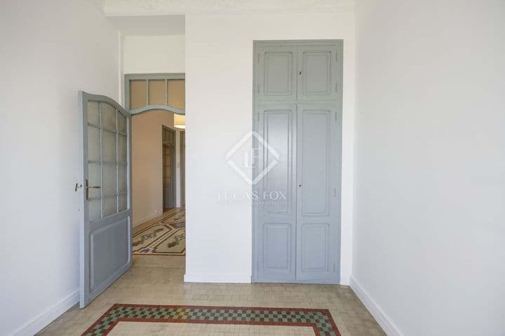 5 bedrooms apartment for rent in Valencia, Spain - Image 11