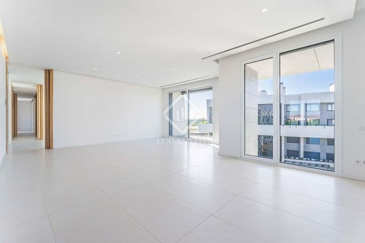 4 bedrooms apartment for rent in Pozuelo de Alarcon, Spain - Image 11