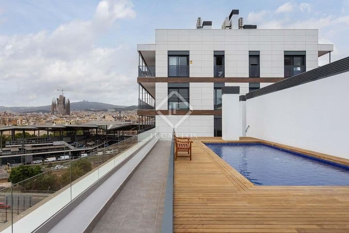 3 bedrooms apartment for rent in Barcelona, Spain