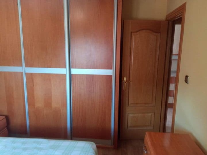 2 bedrooms apartment for rent in La Cruz, Spain - Image 8