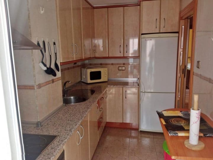 2 bedrooms apartment for rent in La Cruz, Spain - Image 4