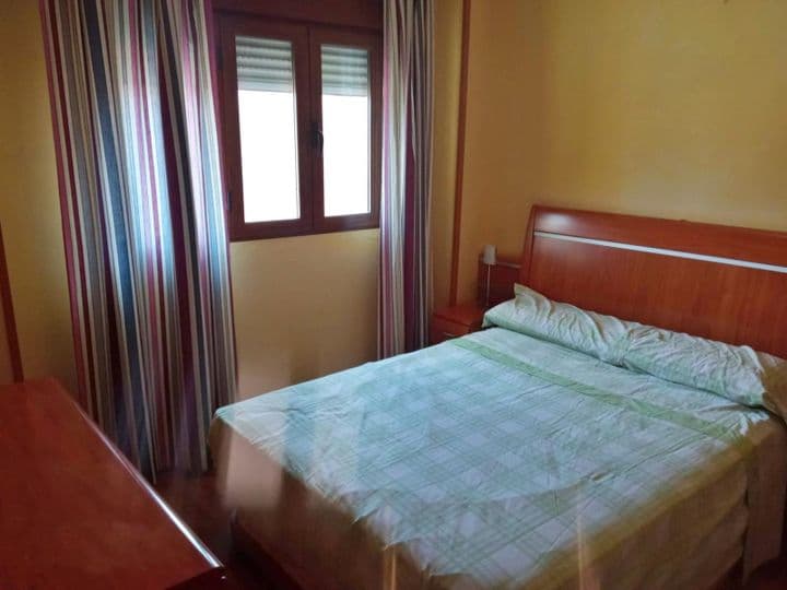 2 bedrooms apartment for rent in La Cruz, Spain - Image 7