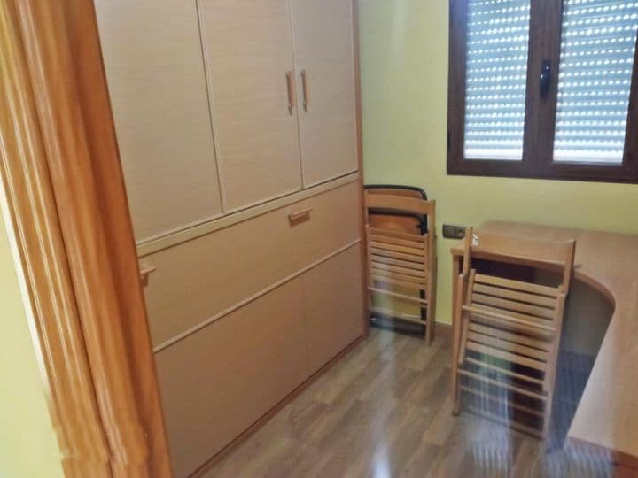 2 bedrooms apartment for rent in La Cruz, Spain - Image 9