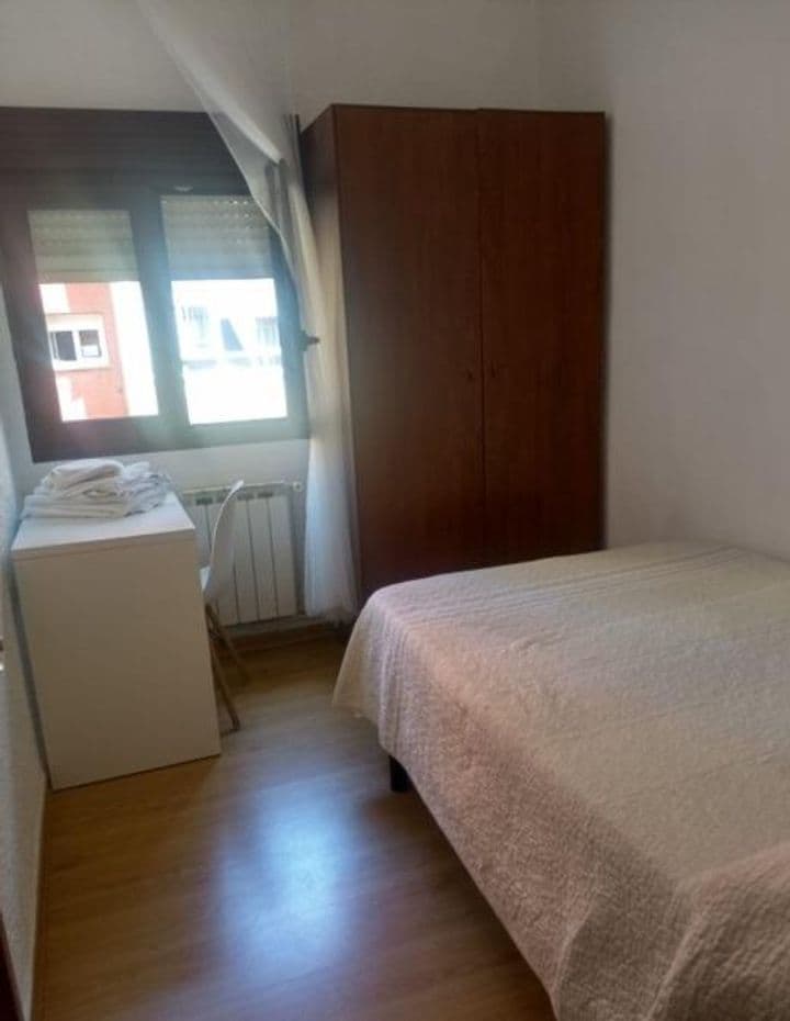 3 bedrooms apartment for rent in Santander, Spain - Image 5