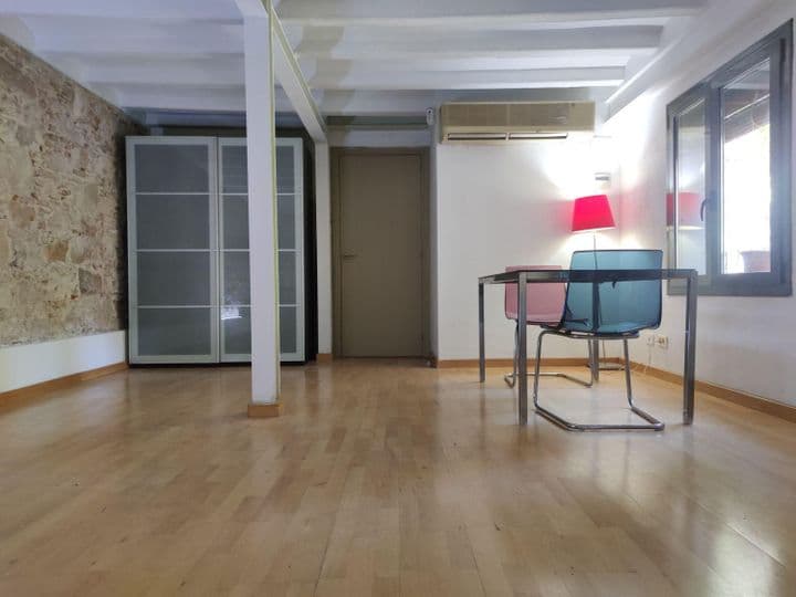 1 bedroom apartment for sale in Ciutat Vella, Spain - Image 8