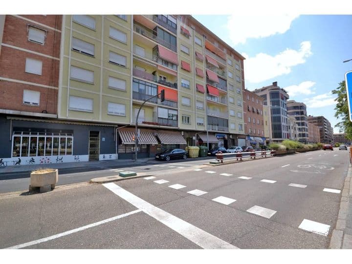 3 bedrooms apartment for rent in Palencia, Spain - Image 4