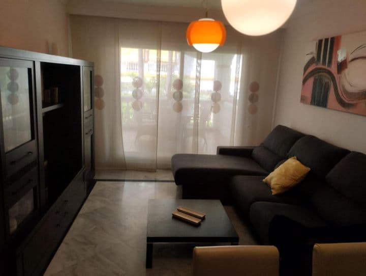 2 bedrooms apartment for rent in Nueva Andalucia, Spain - Image 10