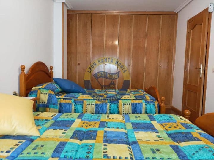 2 bedrooms apartment for sale in Leon, Spain - Image 11