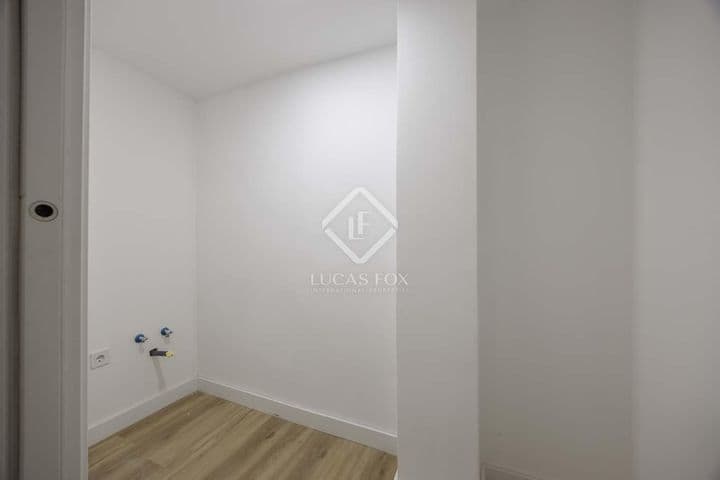 4 bedrooms apartment for rent in Valencia, Spain - Image 8