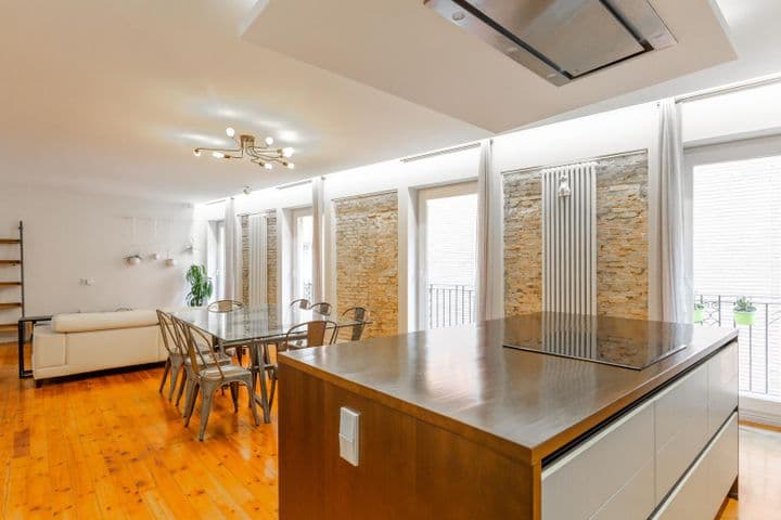 2 bedrooms apartment for rent in Pamplona, Spain - Image 9