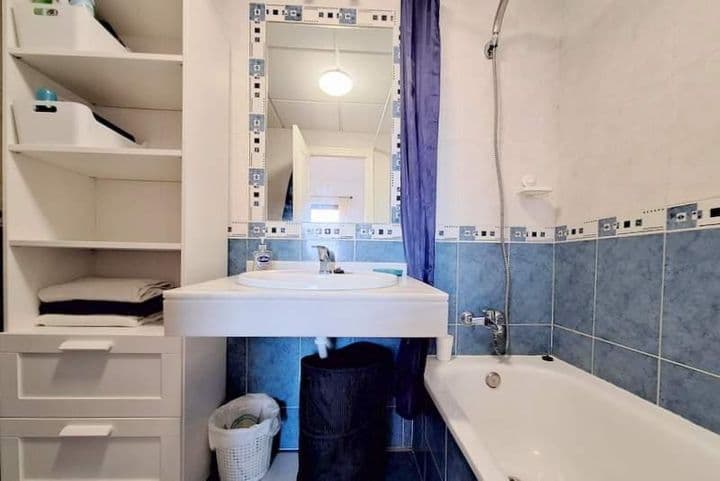 2 bedrooms apartment for sale in La Duquesa, Spain - Image 10