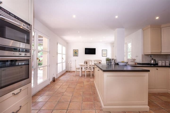 4 bedrooms house for sale in Benahavis, Spain - Image 2