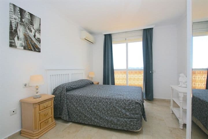 4 bedrooms apartment for sale in Fuengirola, Spain - Image 9