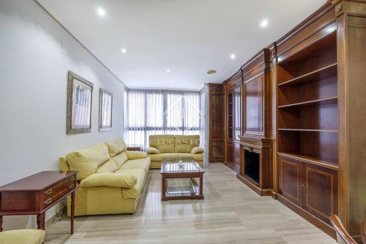 4 bedrooms apartment for rent in Valencia, Spain - Image 3