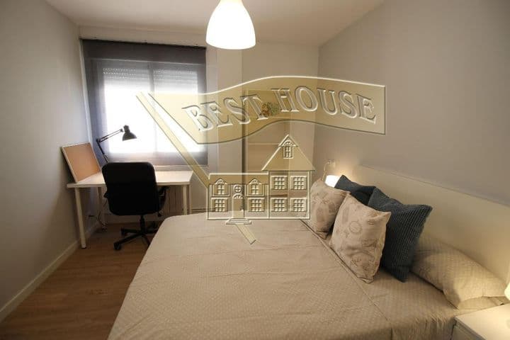 4 bedrooms apartment for rent in Valencia, Spain - Image 8