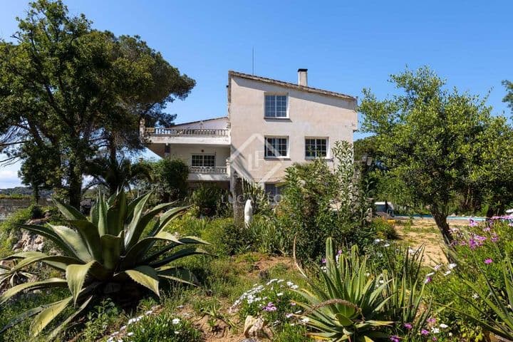 11 bedrooms house for sale in Maresme - Costa Norte, Spain - Image 2