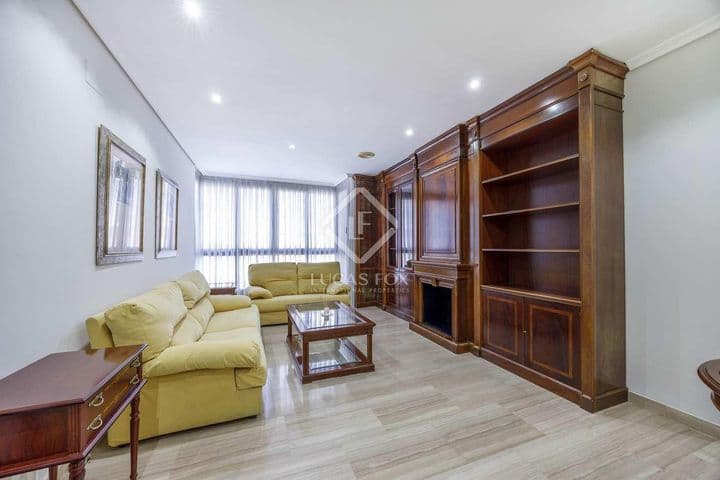 4 bedrooms apartment for rent in Valencia, Spain - Image 7