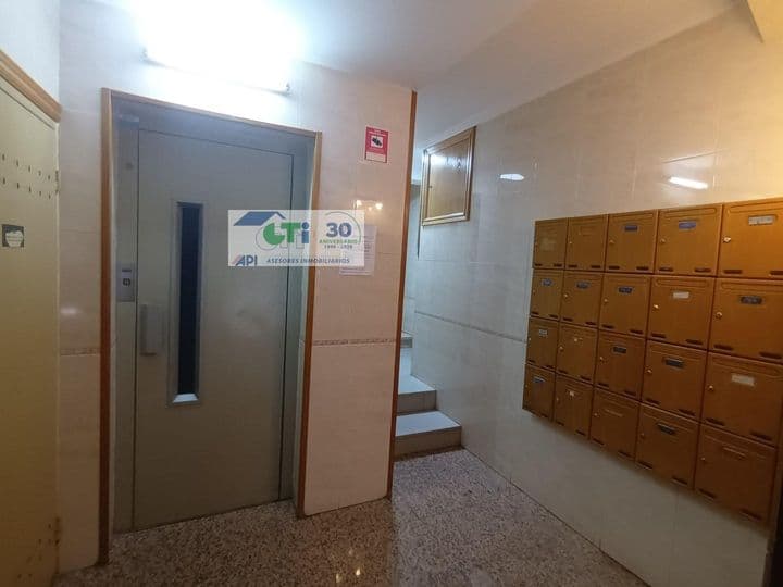 Apartment for sale in Zaragoza, Spain - Image 4