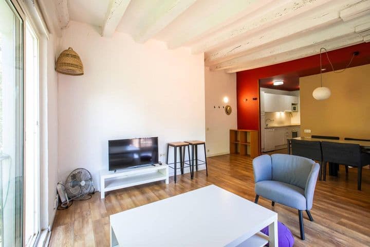 2 bedrooms apartment for rent in Ciutat Vella, Spain - Image 4