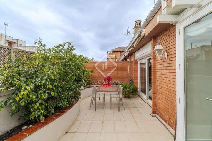 4 bedrooms apartment for sale in Barcelona, Spain