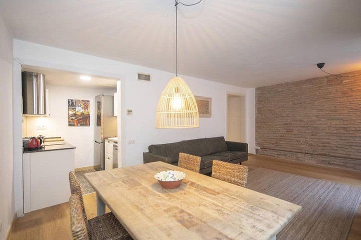 2 bedrooms apartment for rent in Ciutat Vella, Spain - Image 5