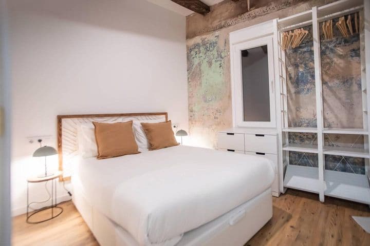 2 bedrooms apartment for rent in Gotic, Spain - Image 10