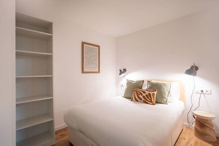 2 bedrooms apartment for rent in Gotic, Spain - Image 11