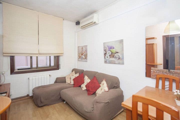 2 bedrooms apartment for rent in Barcelona, Spain - Image 5