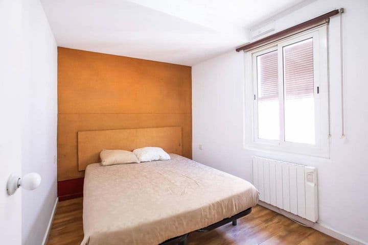 2 bedrooms apartment for rent in Ciutat Vella, Spain - Image 12