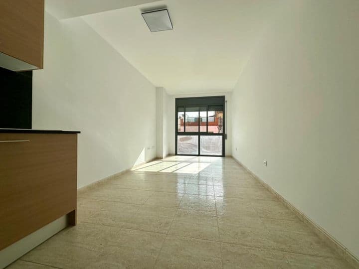 2 bedrooms apartment for rent in Bajo Ebro, Spain - Image 9