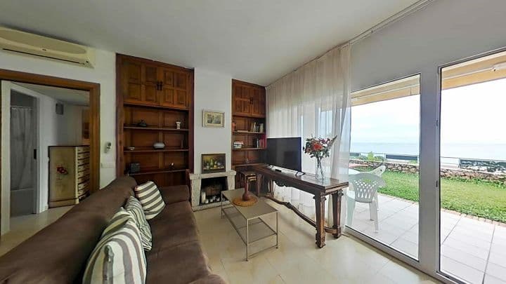 2 bedrooms apartment for sale in El Bajondillo, Spain - Image 9