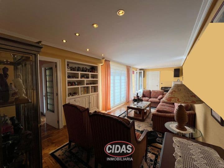 4 bedrooms apartment for sale in Oviedo, Spain - Image 10