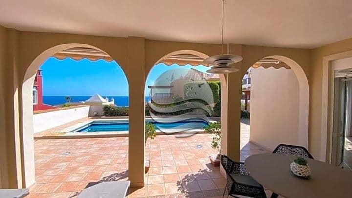 4 bedrooms house for sale in Playa del Duque, Spain - Image 8