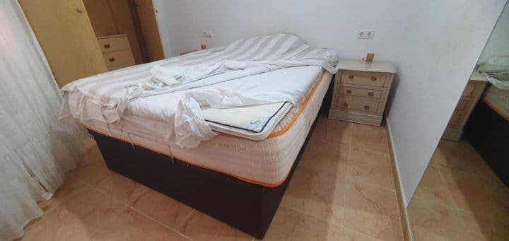 2 bedrooms apartment for rent in Centro, Spain - Image 11