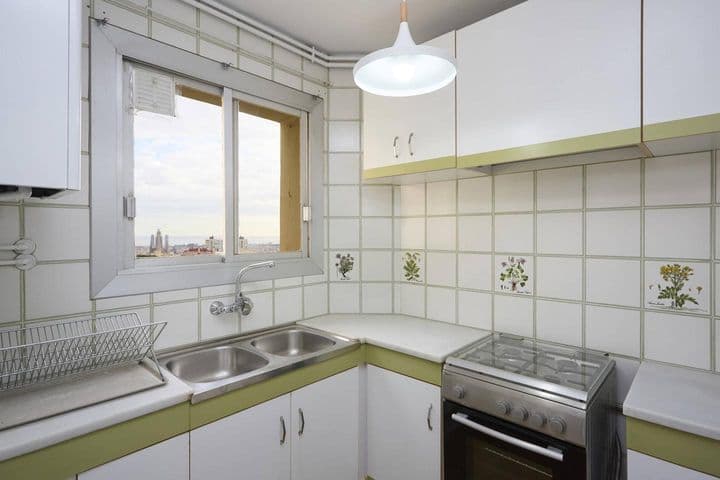 3 bedrooms apartment for rent in Horta-Guinardo, Spain - Image 7