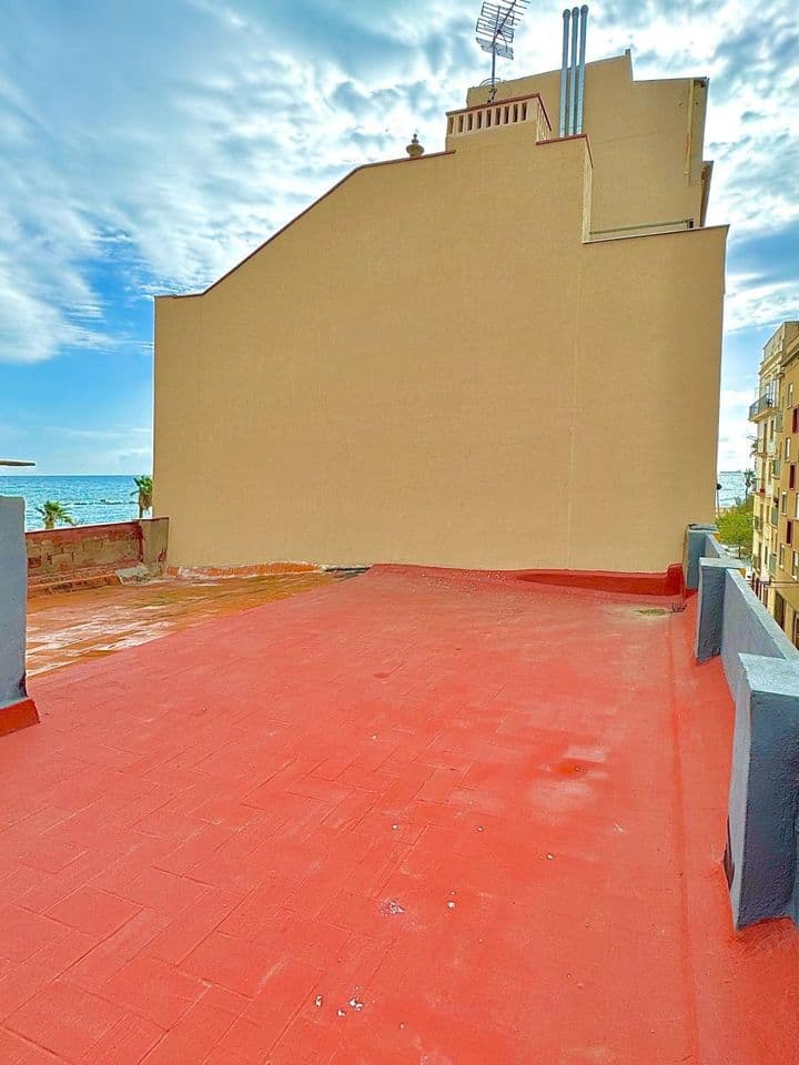 1 bedroom apartment for sale in Ciutat Vella, Spain - Image 9