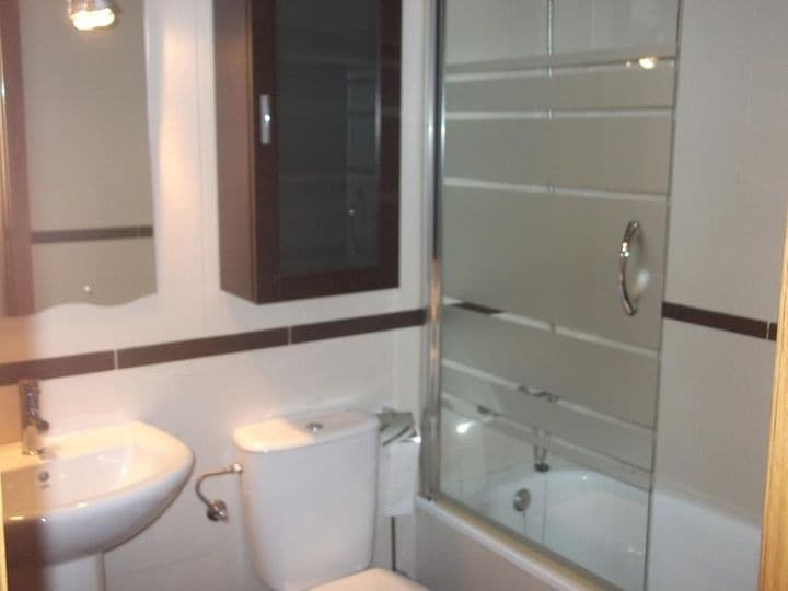 2 bedrooms apartment for rent in Armilla, Spain - Image 10