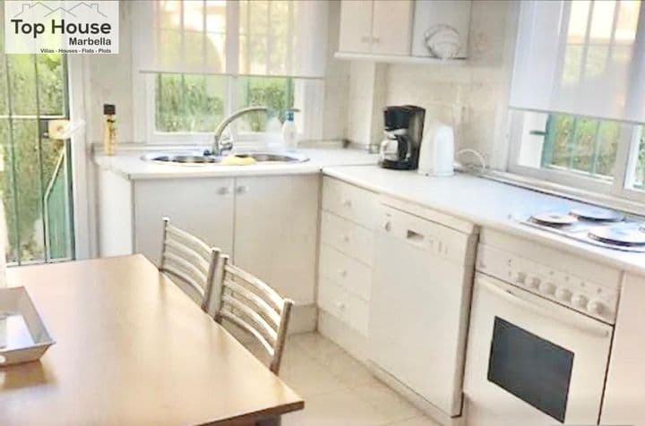 4 bedrooms house for rent in Marbella, Spain - Image 6