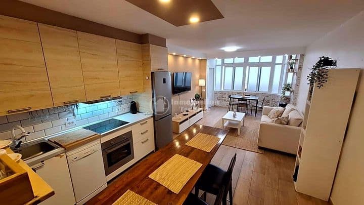 2 bedrooms apartment for rent in Costa del Silencio-Las Galletas, Spain - Image 11